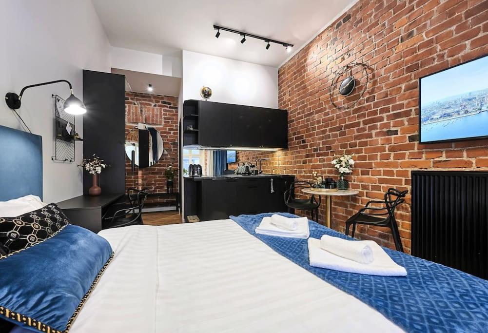 Urban-Glam City Centre Studio With A Gym And Terrace Tallinn Exterior photo