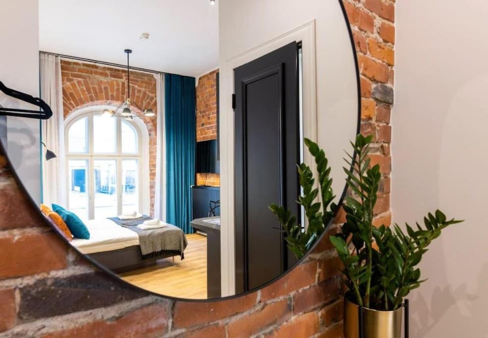 Urban-Glam City Centre Studio With A Gym And Terrace Tallinn Exterior photo
